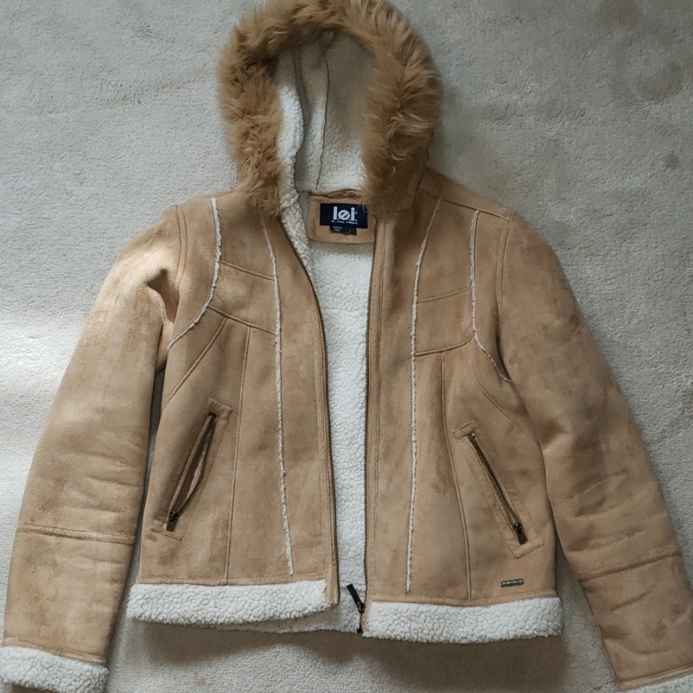 l.e.i. suede coat with fuzzy lining